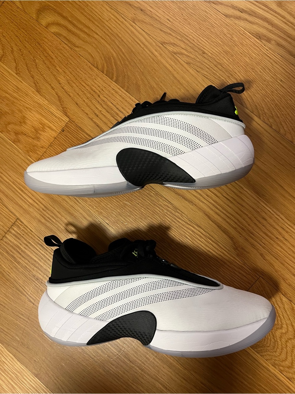 Adidas Don Issue size 7.5 basketball shoes
